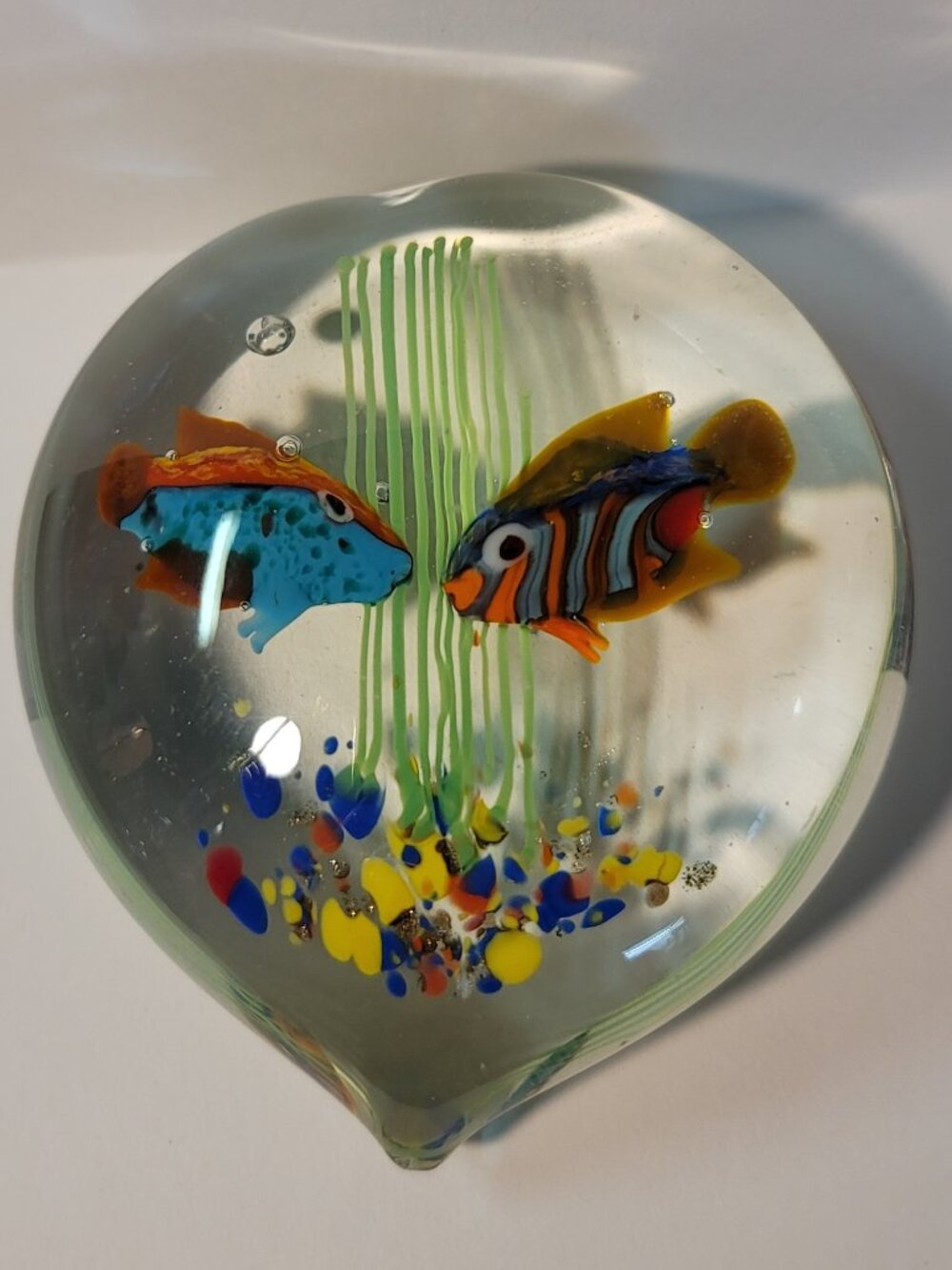 Vintage Murano Glass Aquarium Heart Shaped Paperweight - Picture 8 of 11